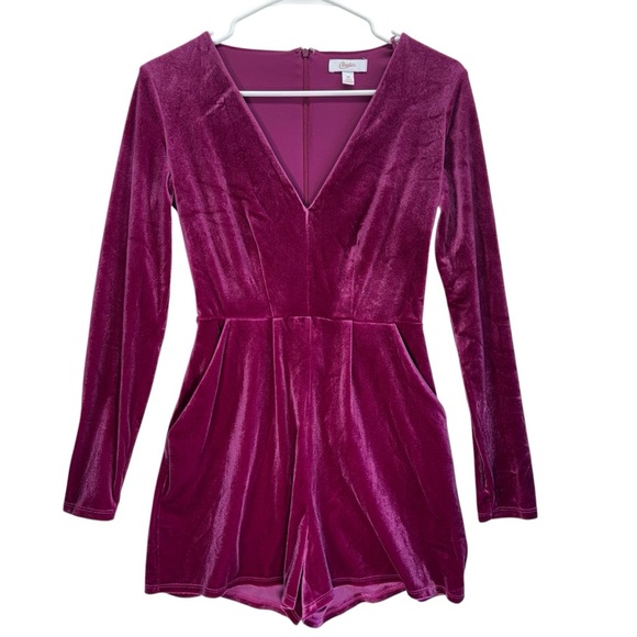 Candies Magenta Pink Velvet Romper. Size XS - Picture 3 of 15